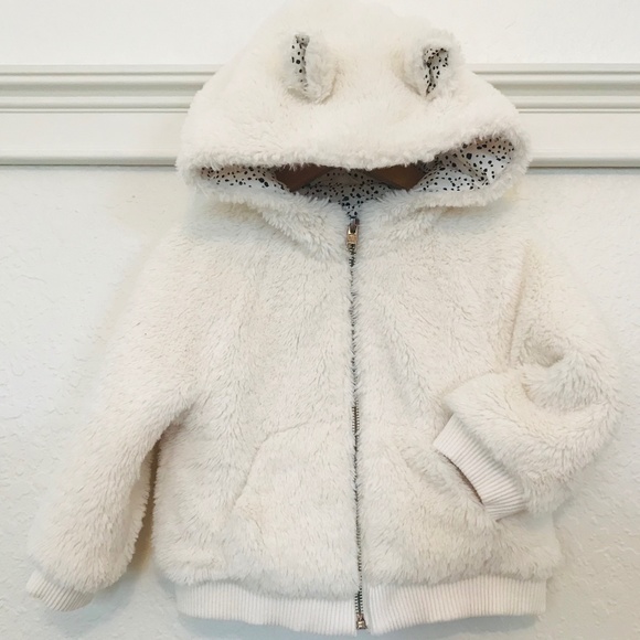 GAP Other - GAP 🐰WHITE EAR HOODED FAUX FUR COAT